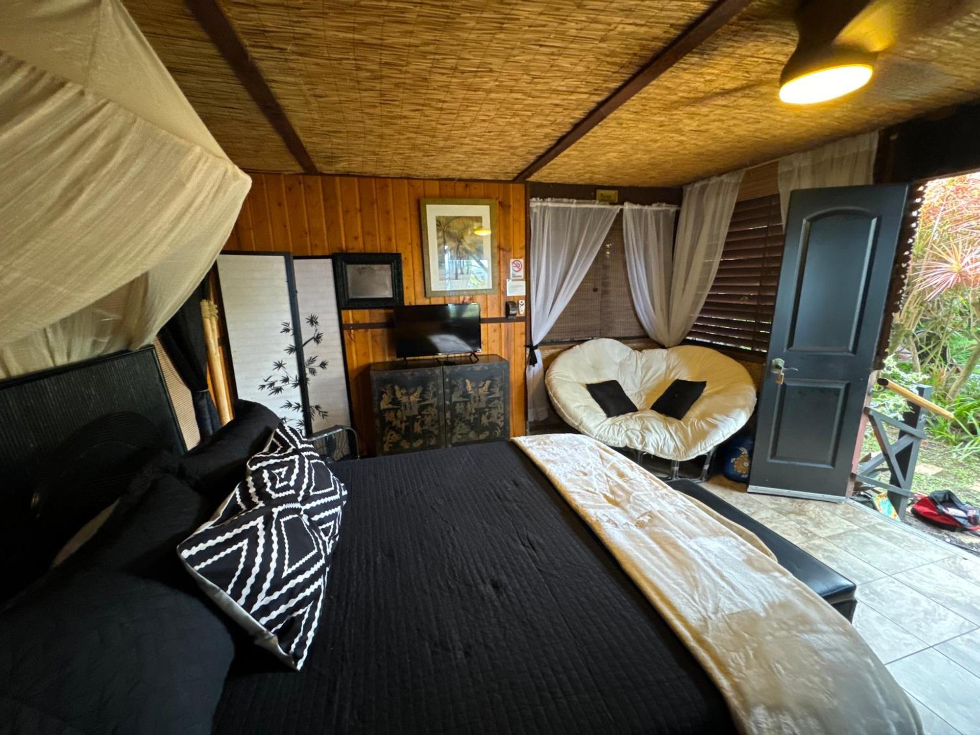 The Bali House And Cottage At Kehena Beach Hawaii Bagian luar foto